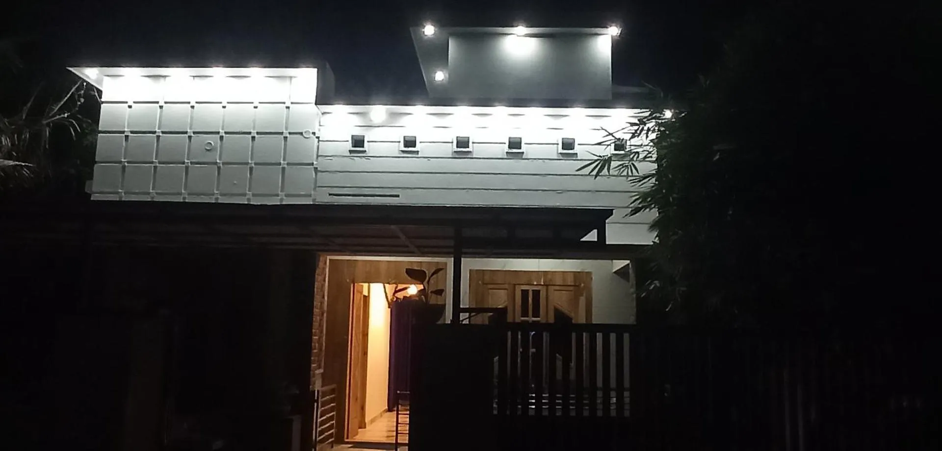 Neelambari Apartment Varkala